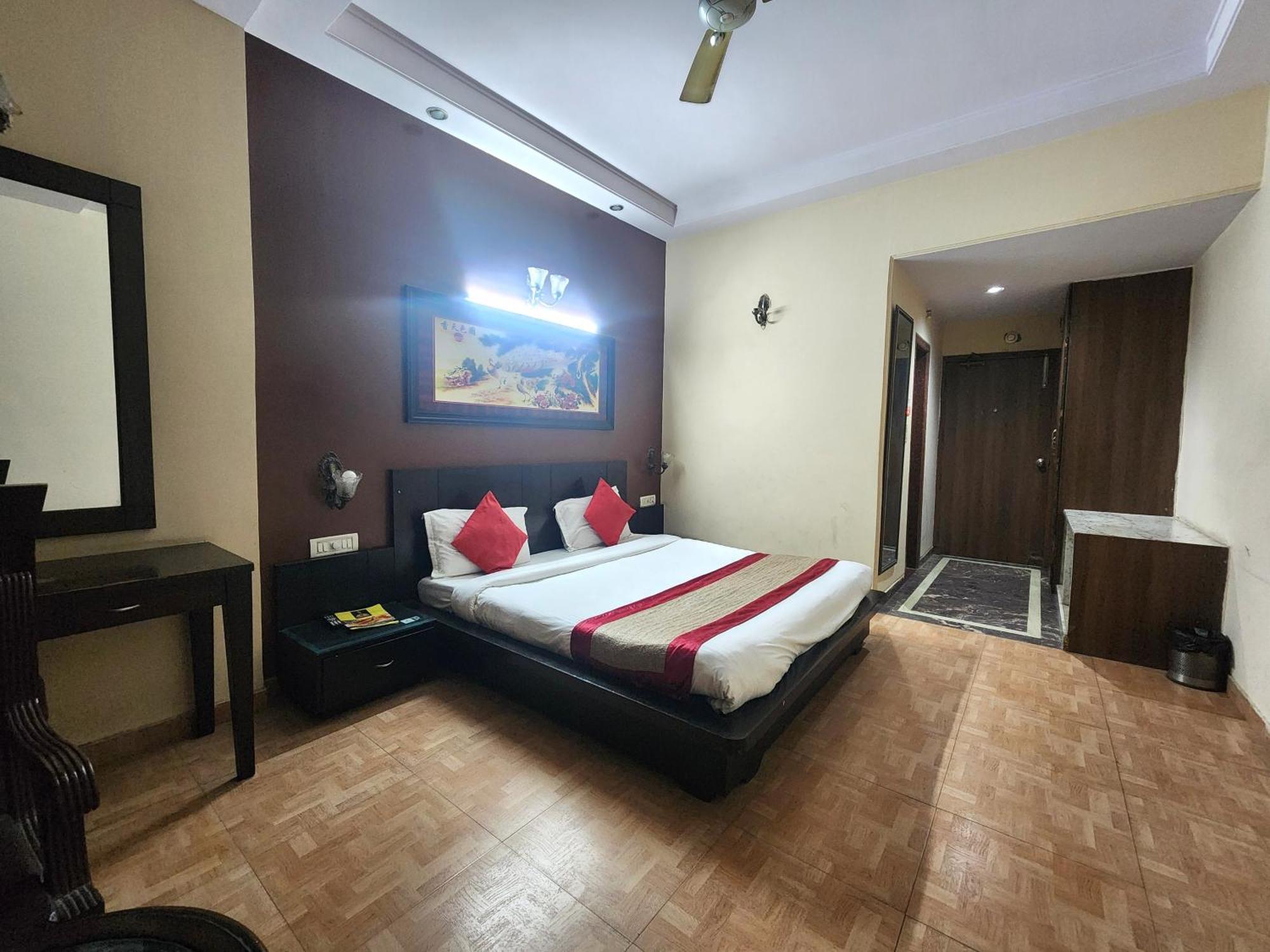 Hotel Mid Town Delhi  Exterior photo